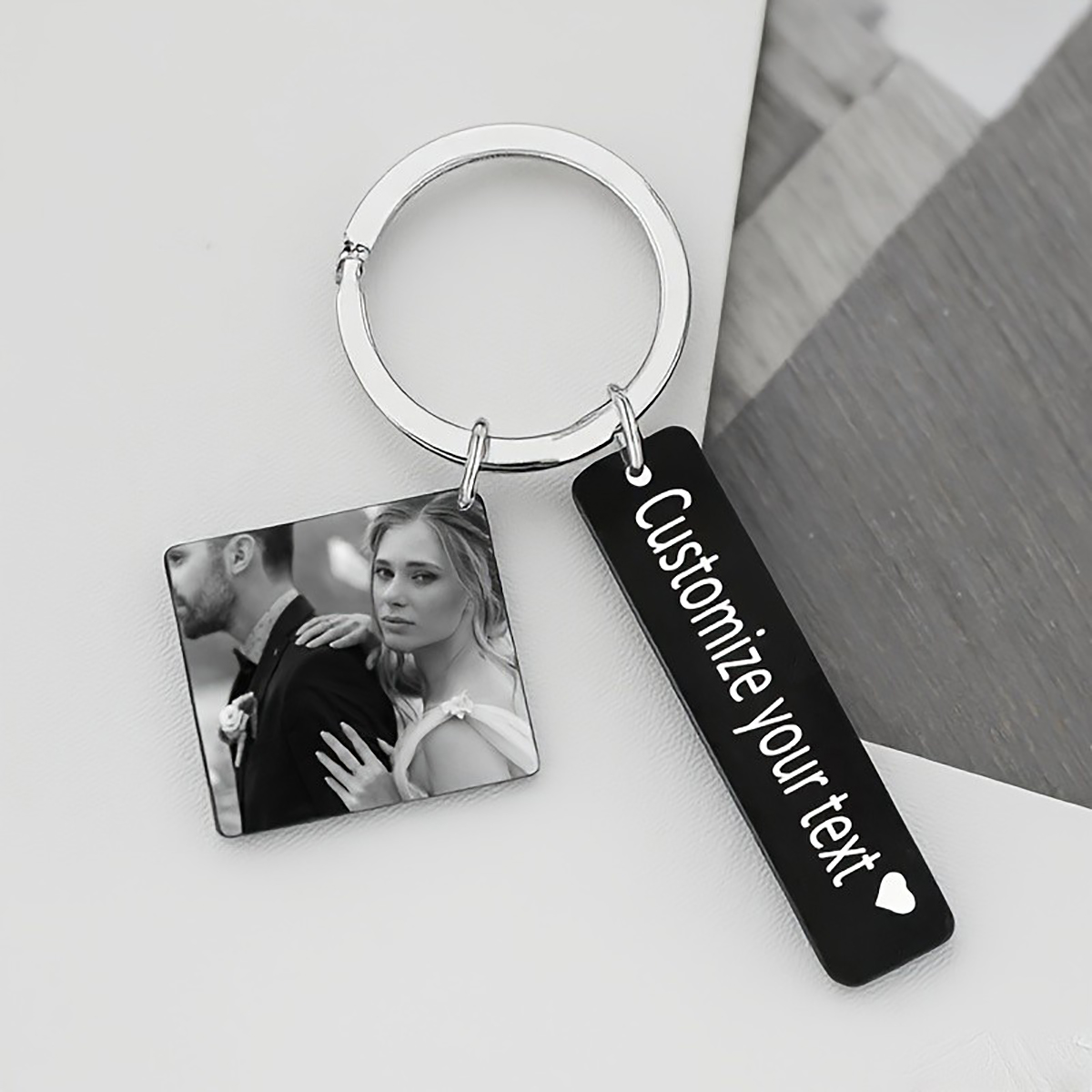 Gantungan kunci foto bundar da - Initial Ring Custom ulasan dan harga